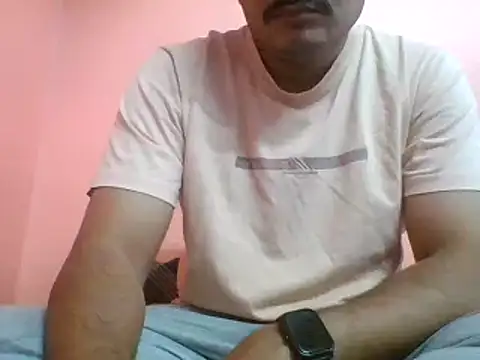 Snapshot of naughtymike0007 chatting on 12/01/25, 06:51 naughtymike0007 online show from 12/01/25, 06:51