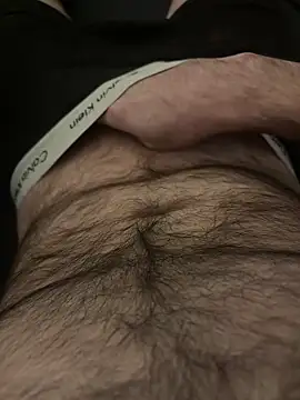 Snapshot of Straightlad95 chatting on 10/29/25, 01:19 Straightlad95 online show from 10/29/25, 01:19