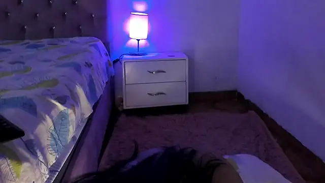 Latinabombsheell online show from 02/25/25, 08:47