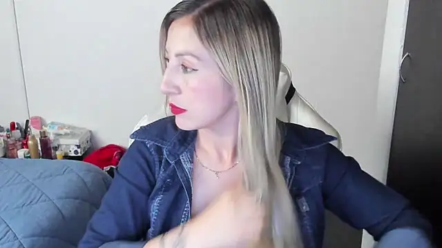 Andreina Suann online show from 01/22/25, 11:23