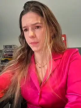 Snapshot of lucie_mehott chatting on 11/06/25, 08:48 lucie mehott online show from 11/06/25, 08:48