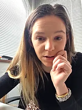 Snapshot of lucie_mehott chatting on 03/13/26, 12:56 lucie mehott online show from 03/13/26, 12:56