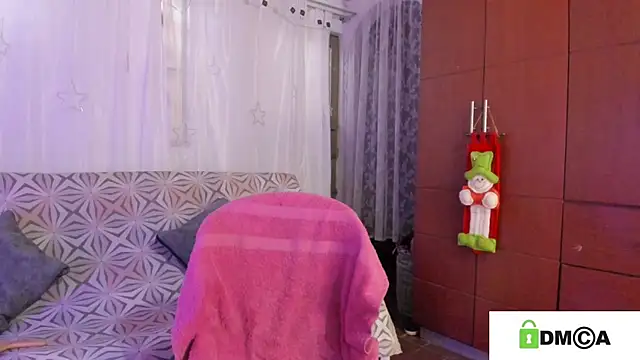 Snapshot of loreth_J chatting on 12/19/25, 09:11 loreth J online show from 12/19/25, 09:11