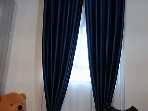 Snapshot of TeenieReeny chatting on 10/07/25, 01:41 TeenieReeny online show from 10/07/25, 01:41