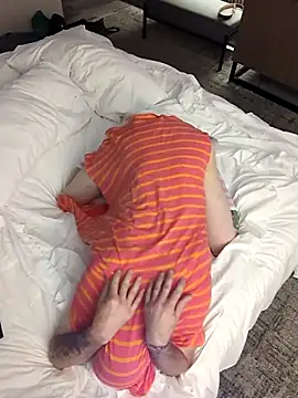 nickybaby online show from 10/24/25, 05:04