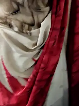 Snapshot of Januhot18 chatting on 12/18/24, 03:58 Januhot18 online show from 12/18/24, 03:58