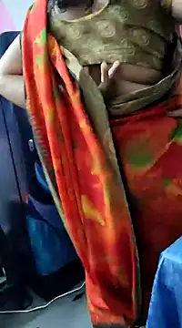 Snapshot of Januhot18 chatting on 01/07/25, 08:56 Januhot18 online show from 01/07/25, 08:56