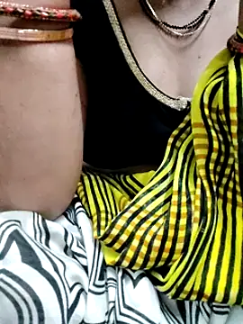 Snapshot of Januhot18 chatting on 02/22/25, 01:46 Januhot18 online show from 02/22/25, 01:46