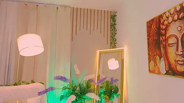 Snapshot of Miss_ash chatting on 01/28/25, 11:28 Miss ash online show from 01/28/25, 11:28