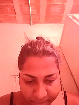 Snapshot of Giselabrunette25 chatting on 03/07/26, 12:46 Giselabrunette25 online show from 03/07/26, 12:46