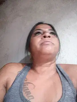 Snapshot of Giselabrunette25 chatting on 04/29/26, 01:37 Giselabrunette25 online show from 04/29/26, 01:37