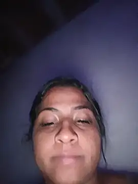 Snapshot of Giselabrunette25 chatting on 05/24/26, 02:16 Giselabrunette25 online show from 05/24/26, 02:16