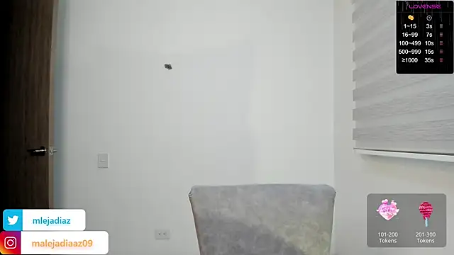 MalejaDiaz  online show from 12/18/24, 06:46