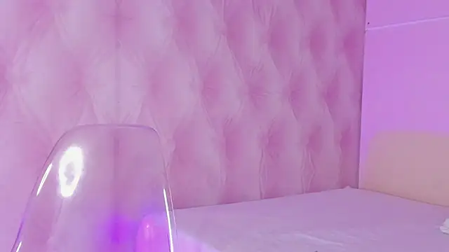 Hilary-banks online show from 02/19/25, 07:50