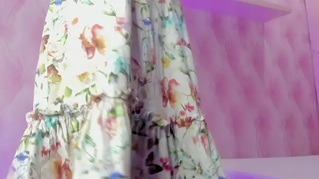 Hilary-banks online show from 03/04/25, 03:44