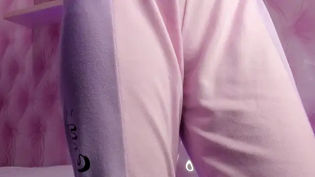 Hilary-banks online show from 03/06/25, 03:57