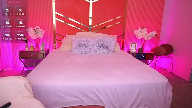 Snapshot of Miki_Kivi chatting on 04/22/26, 12:35 Miki Kivi online show from 04/22/26, 12:35