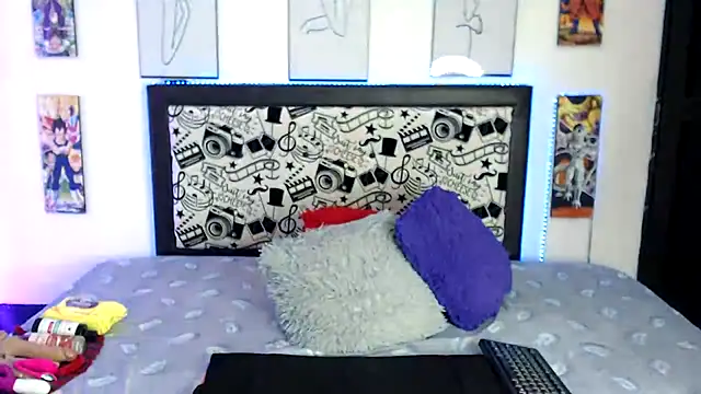 Snapshot of Rihana14 chatting on 11/12/25, 07:24 Rihana14 online show from 11/12/25, 07:24