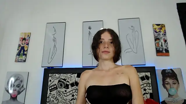 Snapshot of Rihana14 chatting on 05/16/26, 08:07 Rihana14 online show from 05/16/26, 08:07