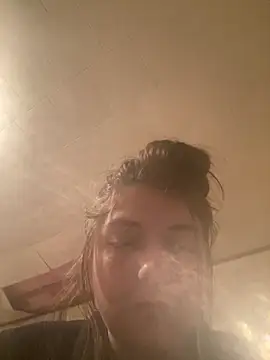 Snapshot of itzcheyduh chatting on 02/24/26, 02:53 itzcheyduh online show from 02/24/26, 02:53