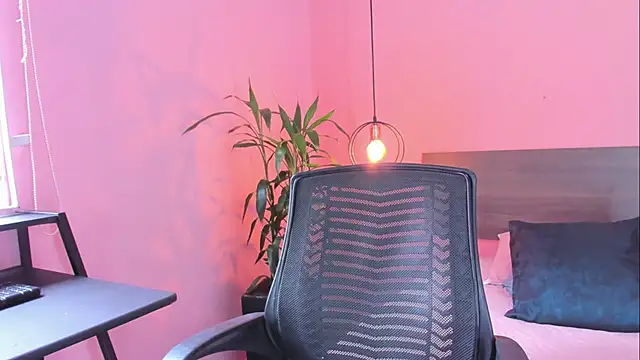 Alana Suares1 online show from 03/15/25, 06:10