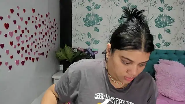 LindaBreeS online show from 02/15/25, 07:50