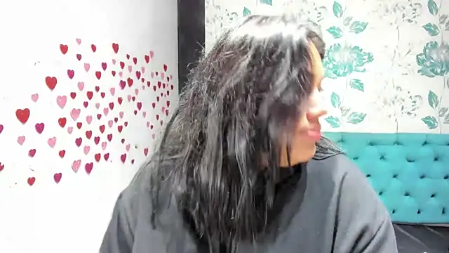 LindaBreeS online show from 03/07/25, 05:06