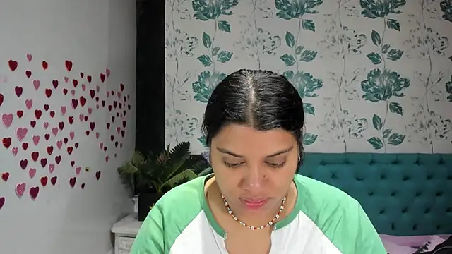 LindaBreeS online show from 03/08/25, 02:08