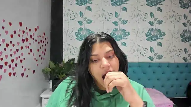 LindaBreeS online show from 03/11/25, 08:20