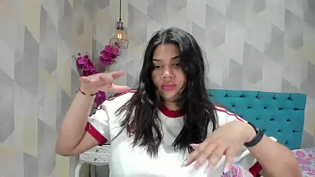 LindaBreeS online show from 09/10/25, 04:45