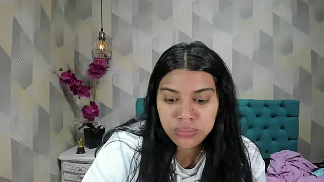 LindaBreeS online show from 09/26/25, 02:32