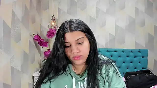 LindaBreeS online show from 09/28/25, 02:00