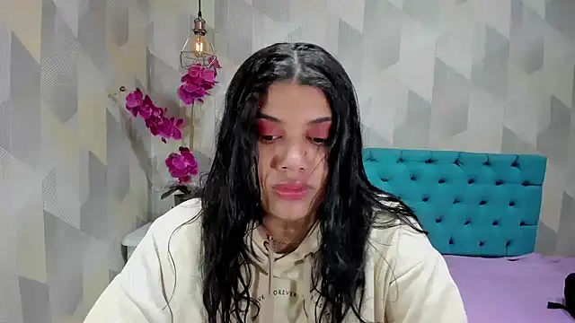 LindaBreeS online show from 10/20/25, 02:17