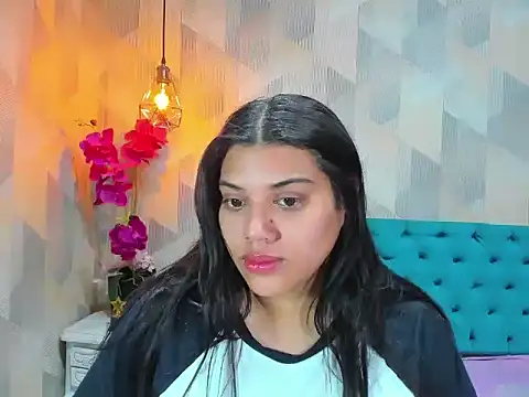 LindaBreeS online show from 11/14/25, 10:07