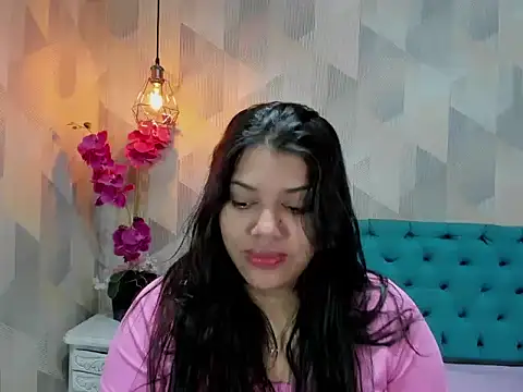 LindaBreeS online show from 11/23/25, 12:27