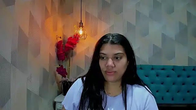 LindaBreeS online show from 11/28/25, 10:01