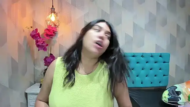 LindaBreeS online show from 04/04/26, 12:35