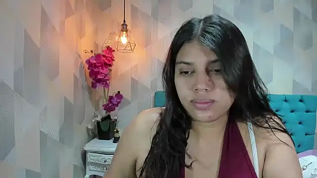 Snapshot of LindaBreeS chatting on 05/30/26, 06:21 LindaBreeS online show from 05/30/26, 06:21