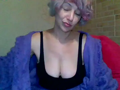 Lorie Carrie online show from 12/29/24, 03:35