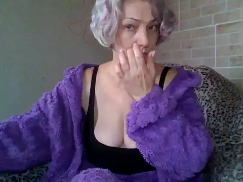 Lorie Carrie online show from 02/01/25, 12:26