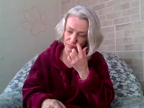 Lorie Carrie online show from 01/14/26, 10:21