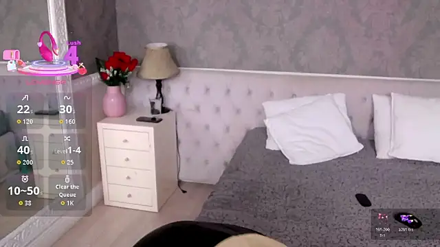 ElenaJuarez online show from 11/03/25, 02:18