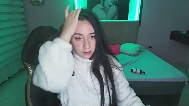 Snapshot of Andrea_Ramos chatting on 02/26/25, 11:59 Andrea Ramos online show from 02/26/25, 11:59