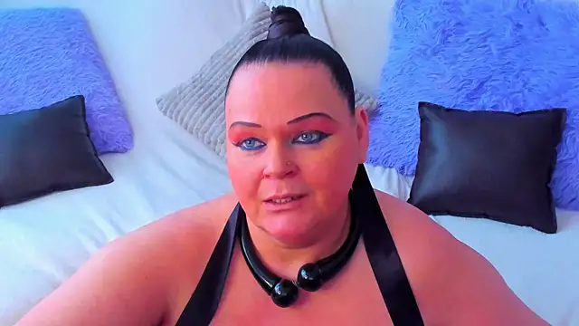 MilanaBiegert online show from 03/02/25, 12:01