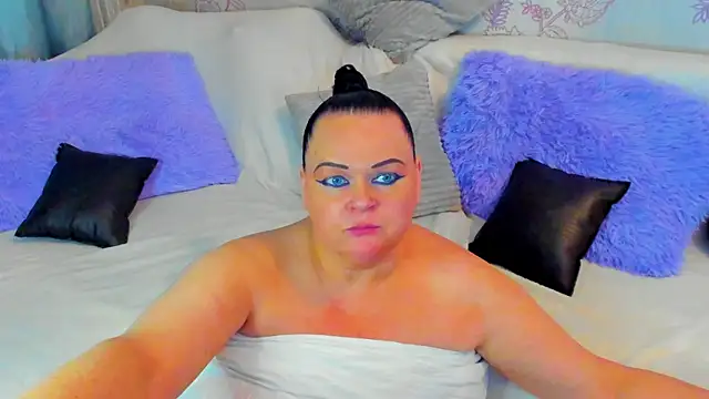 MilanaBiegert online show from 03/09/25, 04:55