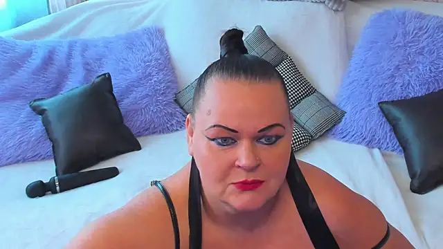 MilanaBiegert online show from 09/16/25, 07:42