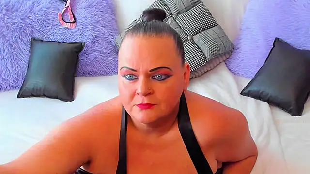 MilanaBiegert online show from 09/28/25, 10:53