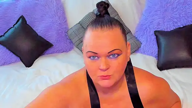 MilanaBiegert online show from 10/04/25, 08:56