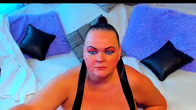 MilanaBiegert online show from 10/13/25, 09:20