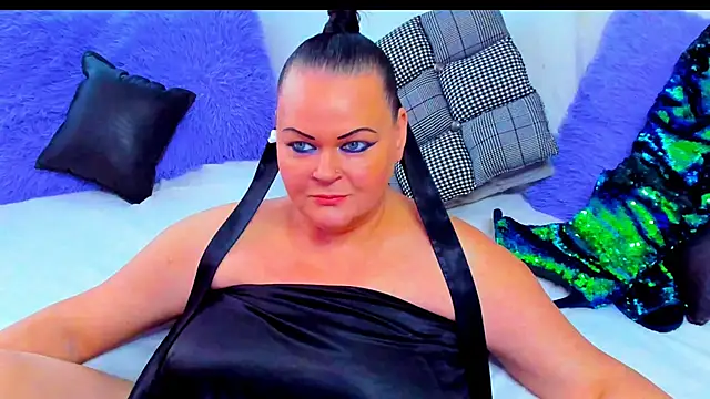 MilanaBiegert online show from 11/28/25, 08:28